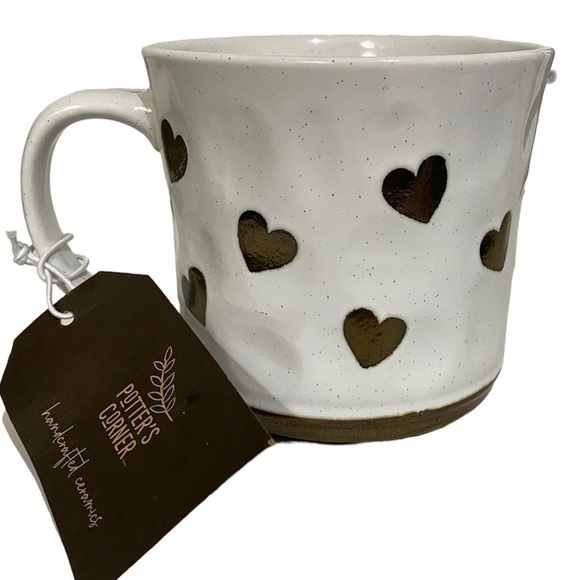 Potter’s Corner Handcrafted Ceramics White Ceramic Gold Heart’s and Gold Trim - Picture 1 of 8